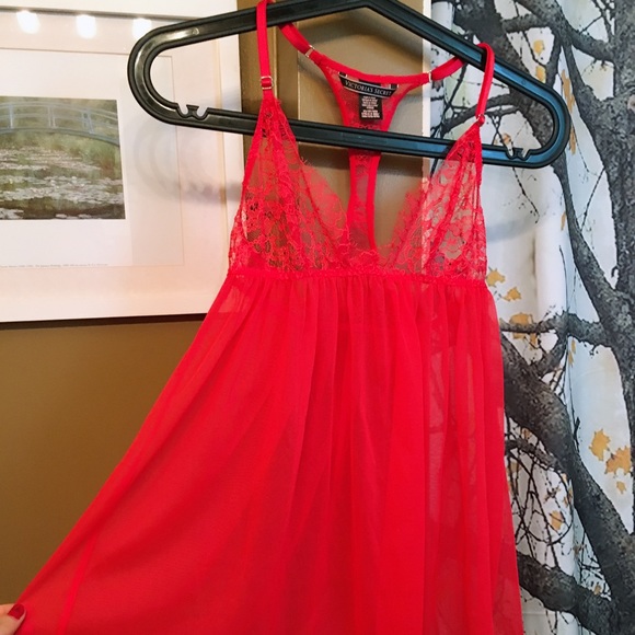 Victoria’s Secret red super sexy chemise - Picture 2 of 6